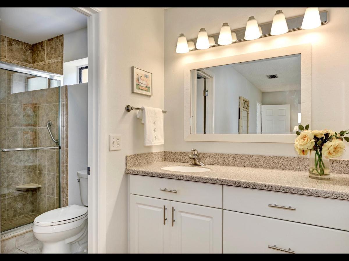 Luxury Waterfront Views - Heated Pool - 1400Sf Duplex - Minutes To The Beach Siesta Key Eksteriør billede